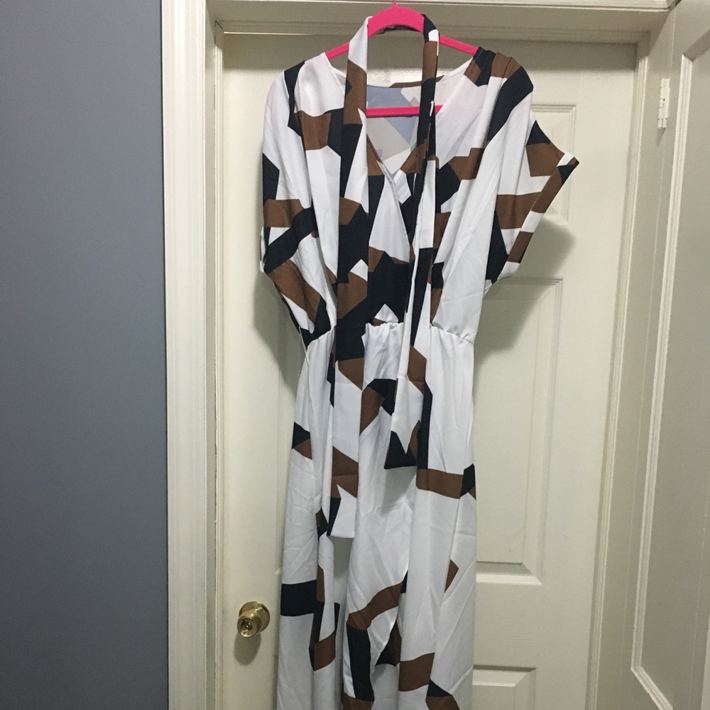 Dress - Picture 2 of 5