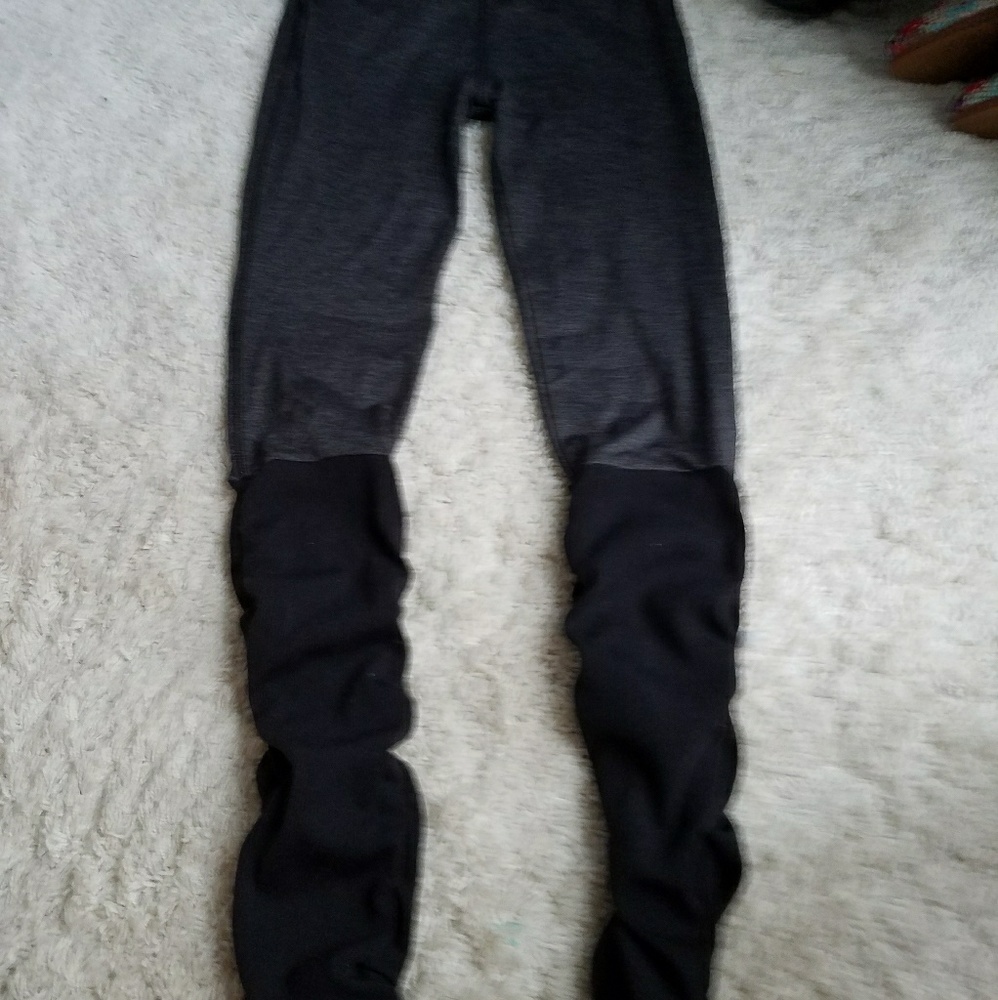 Bombshell athletic faux leg warmer legging small