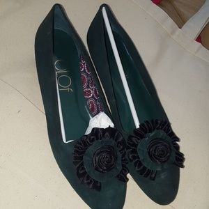 NEVER WORN! EVENING KITTEN HEELS BY OLOF
