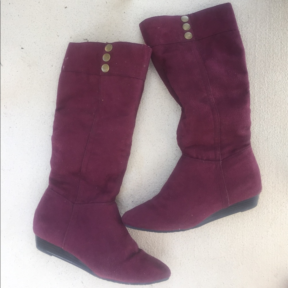 Laundry List Maroon Boots ❤️