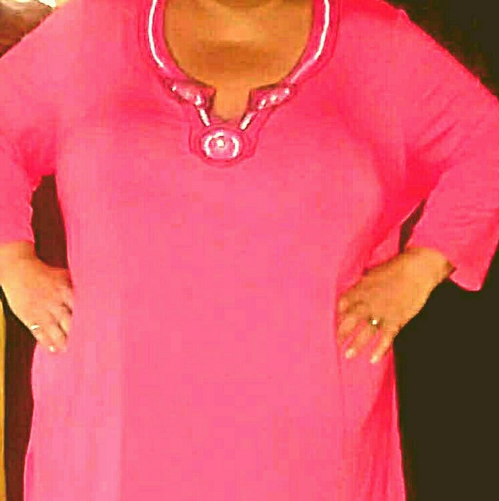 AVENUE COLLECTION Embroiled collar dress