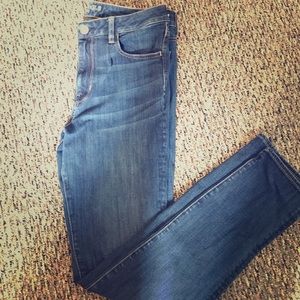 American Eagle hi-rise jeggings