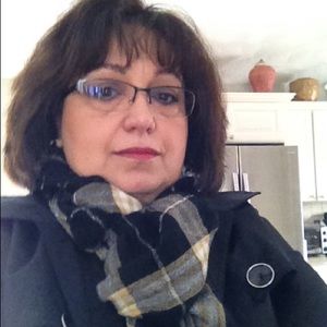 Meet your Posher, Lori