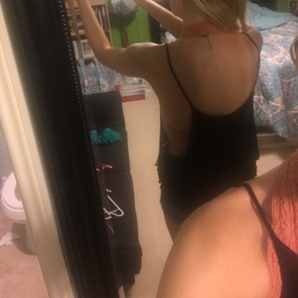 Forever 21 open side tank top - Picture 4 of 4