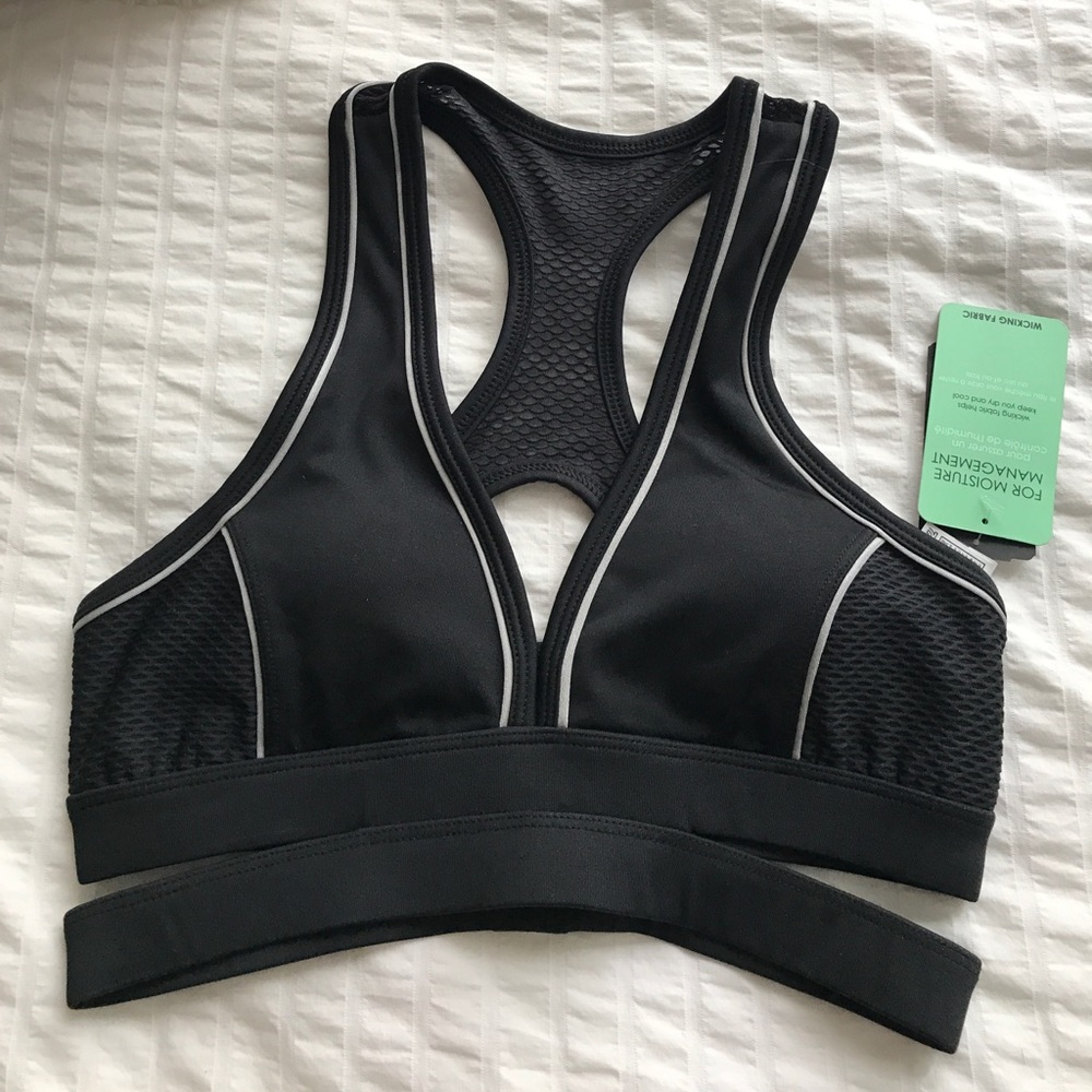 NWT sports bra
