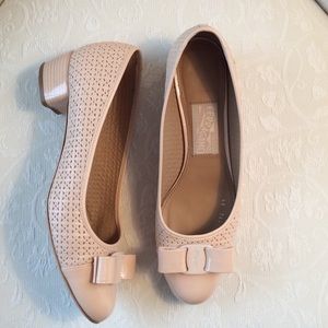 Ferragamo Pumps size 8.5C