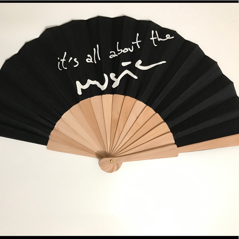 Hand fan - wooden