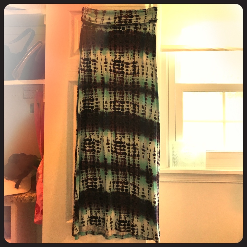 LOVE this Maxi-Skirt