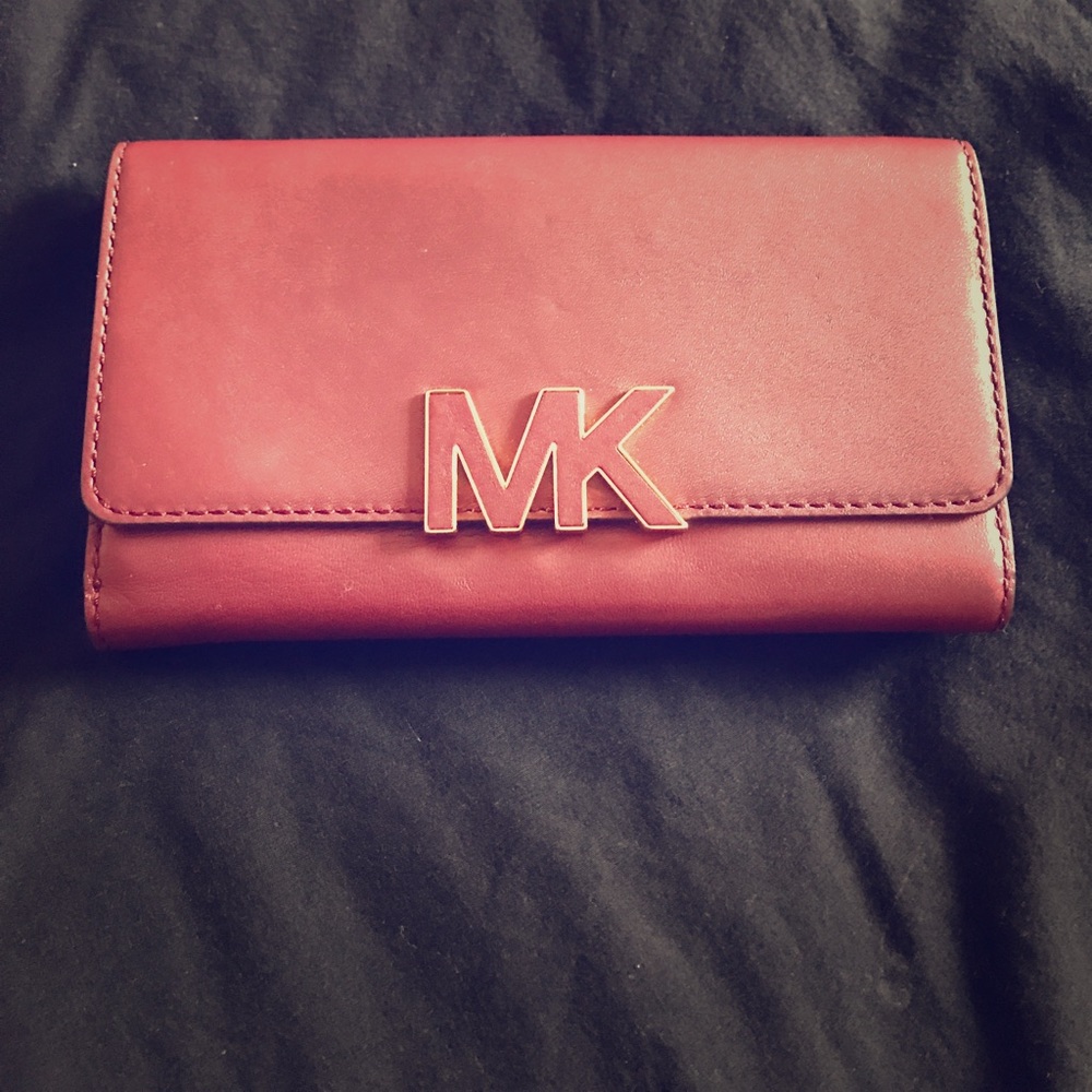 Michael kors wallet