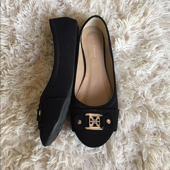 Flats - Picture 2 of 3