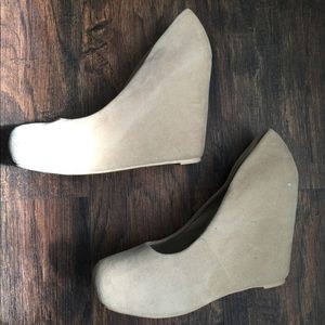 Tan wedges