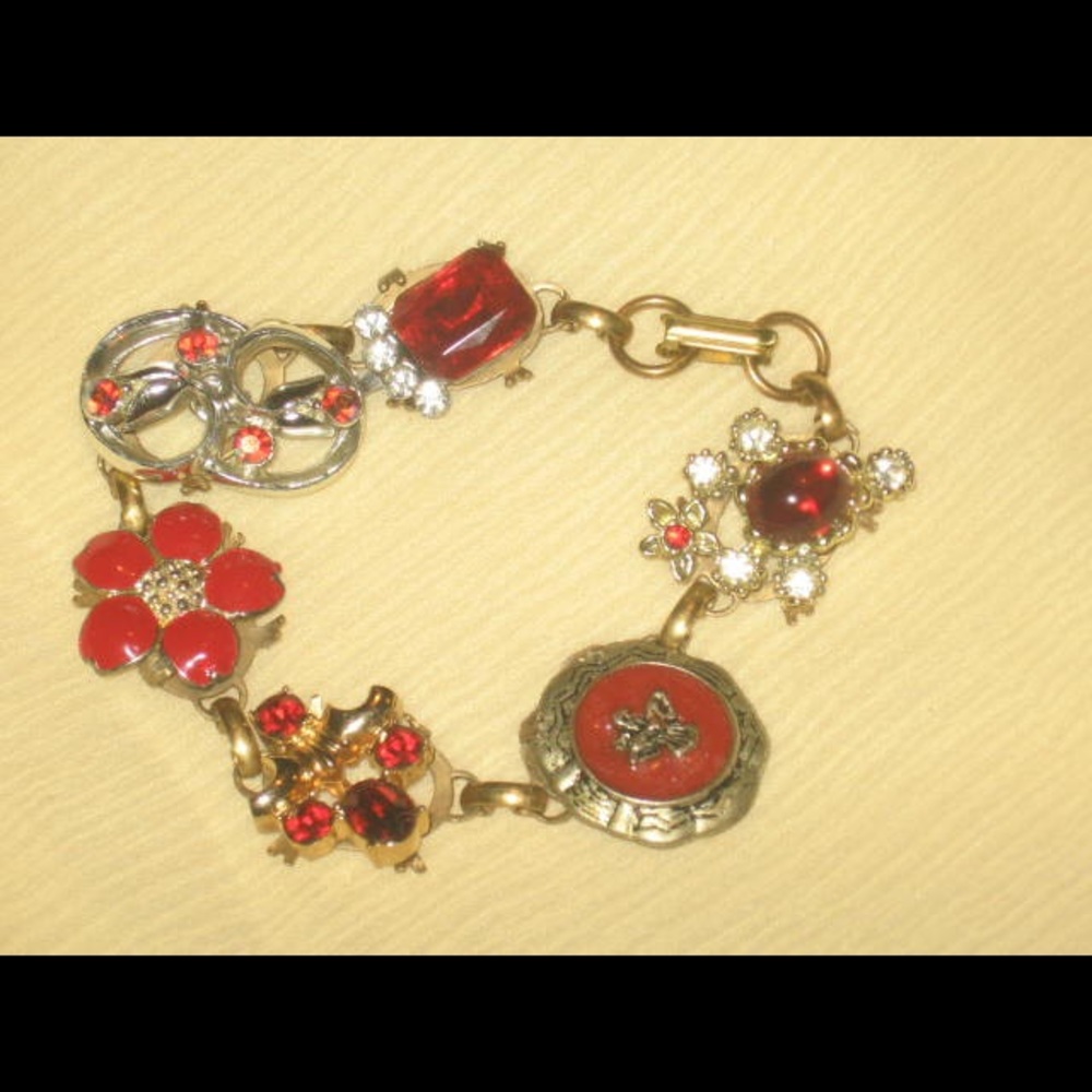 Vintage Earring Bracelet/Shades of Red and sparkle