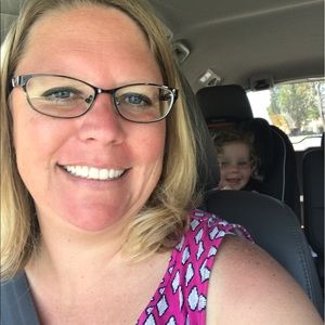 Meet your Posher, Jennifer