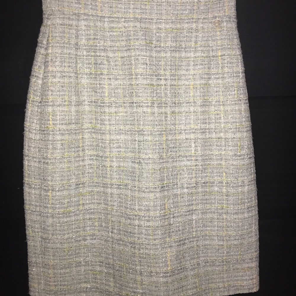 Chanel tweed skirt
