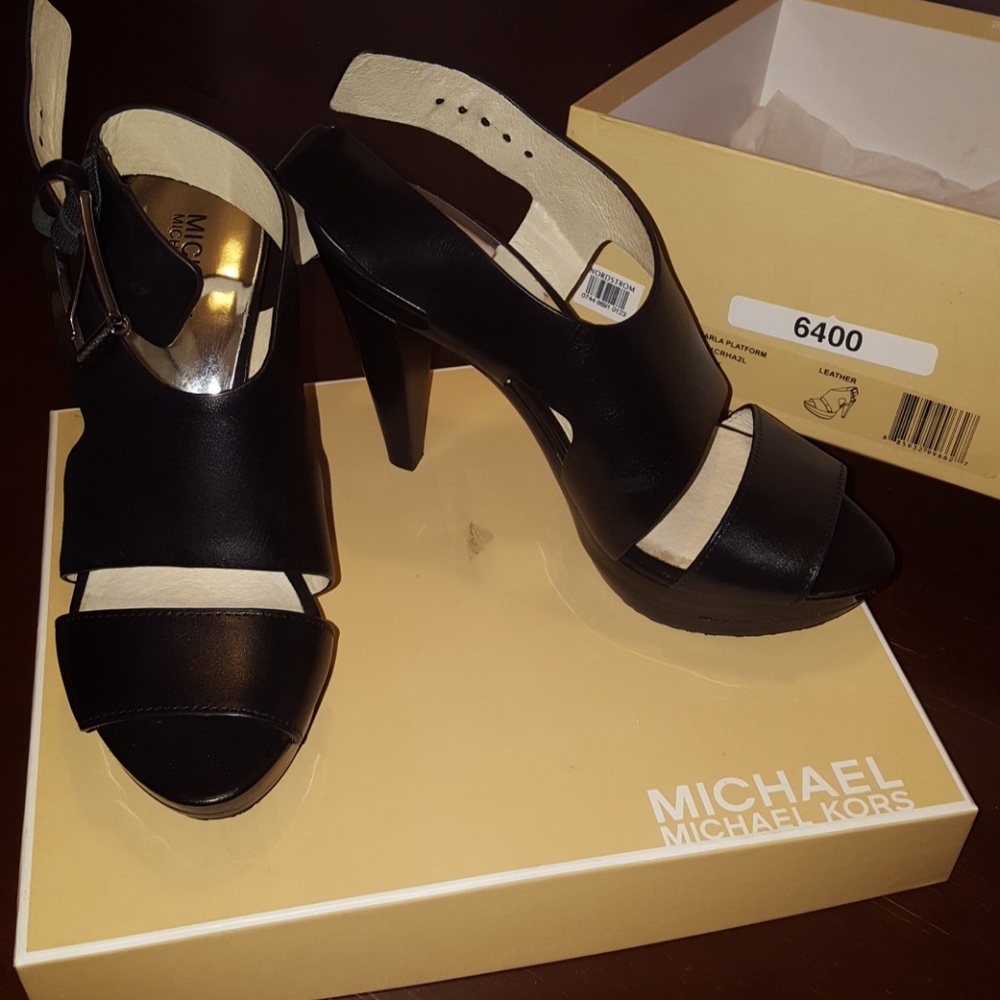 Michael Kors Carla platform