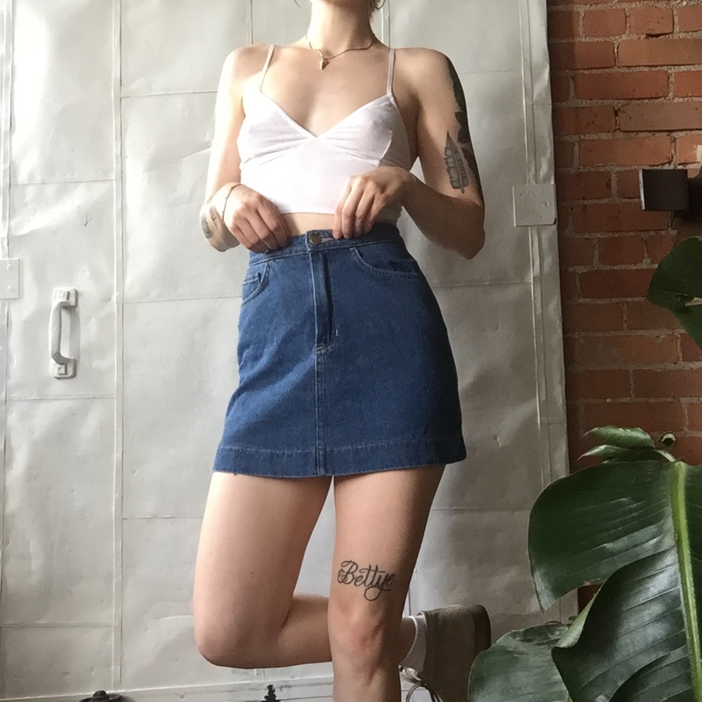 BRAND NEW American apparel denim skirt