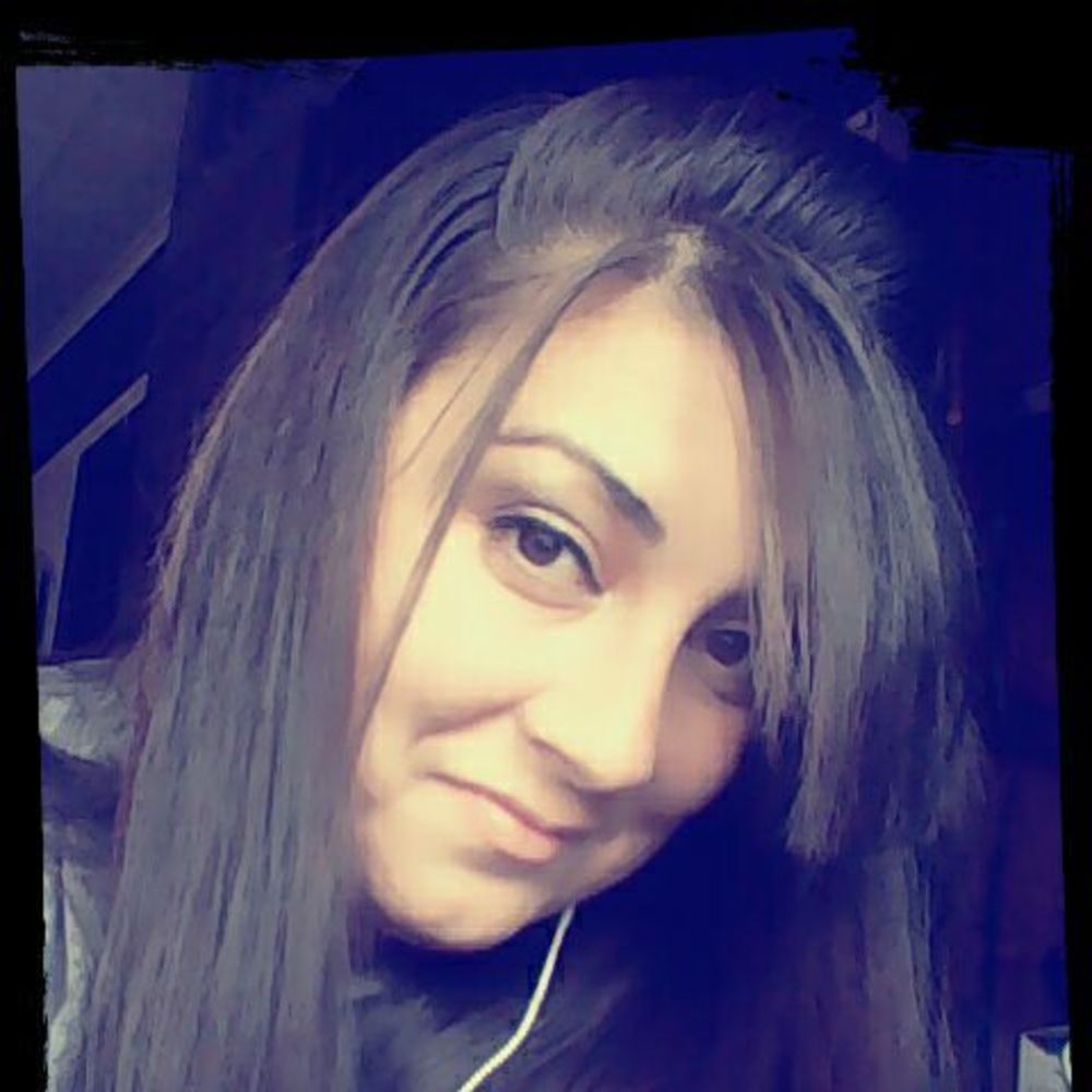 Meet your Posher, Cassie