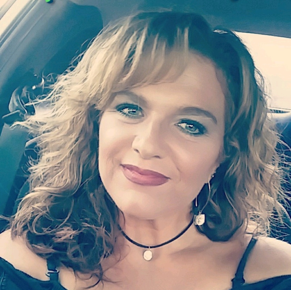 Meet your Posher, Deetta