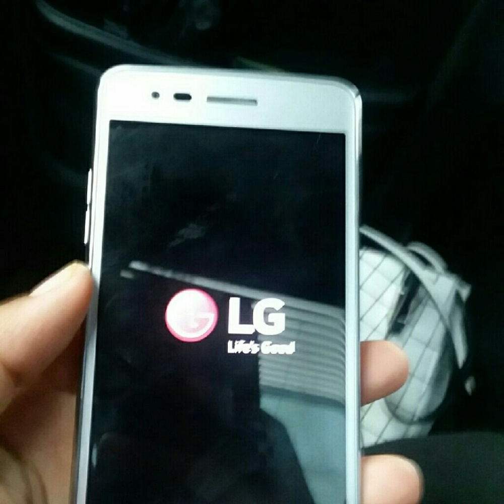 LG phone