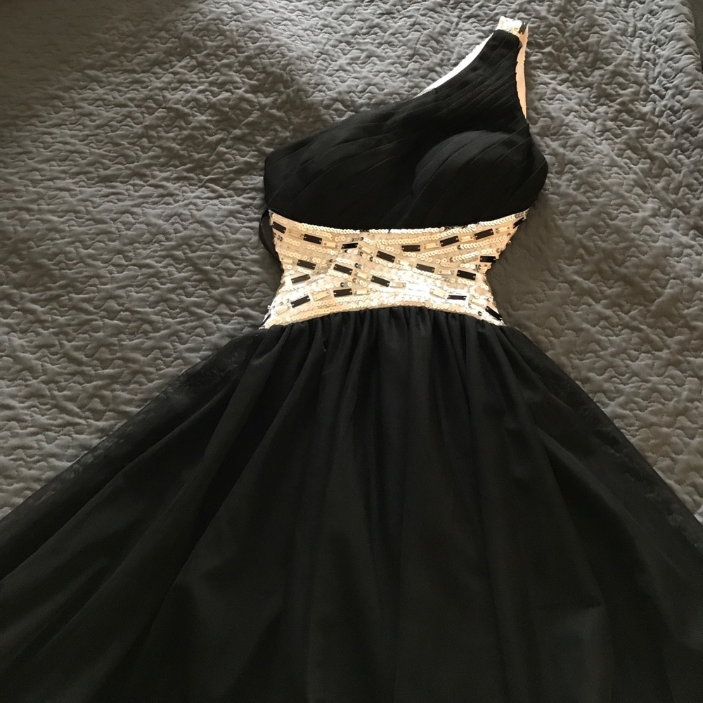 One Shoulder Black White Dress