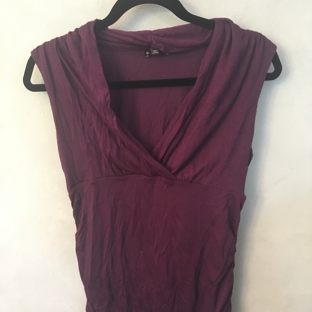 Plum low cut tank top