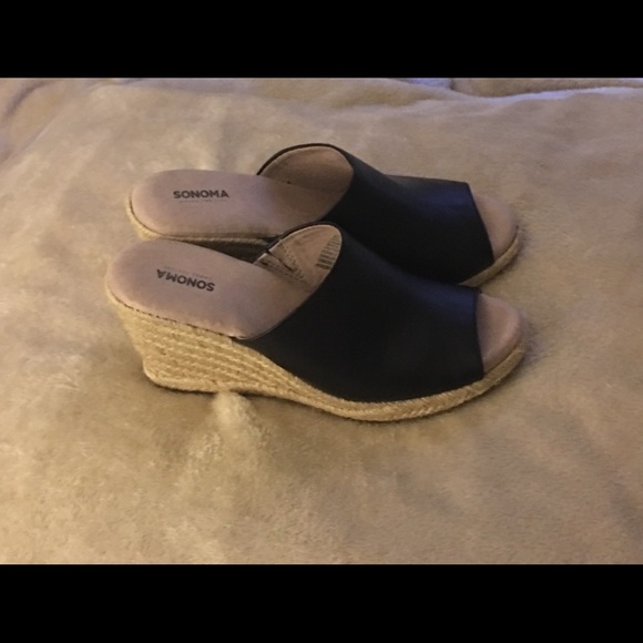 Sz 7 Sonoma black wedge slip on sandals WORN ONCE - Picture 2 of 5