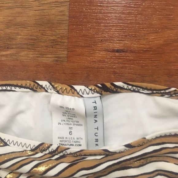 Trina Turk bathing suit bottom. Size 6 fits like 4 - Picture 2 of 3