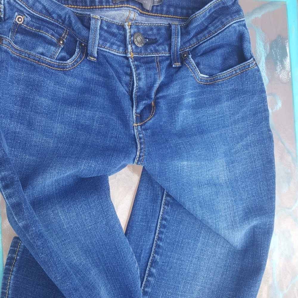 Levis