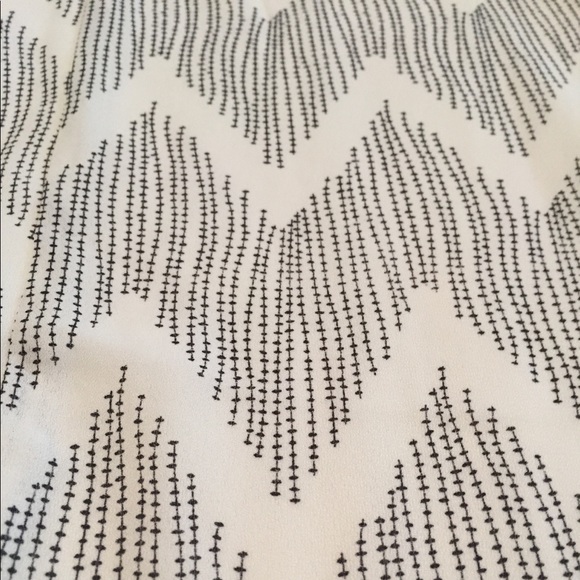 ALI & JAY dress - Picture 3 of 8