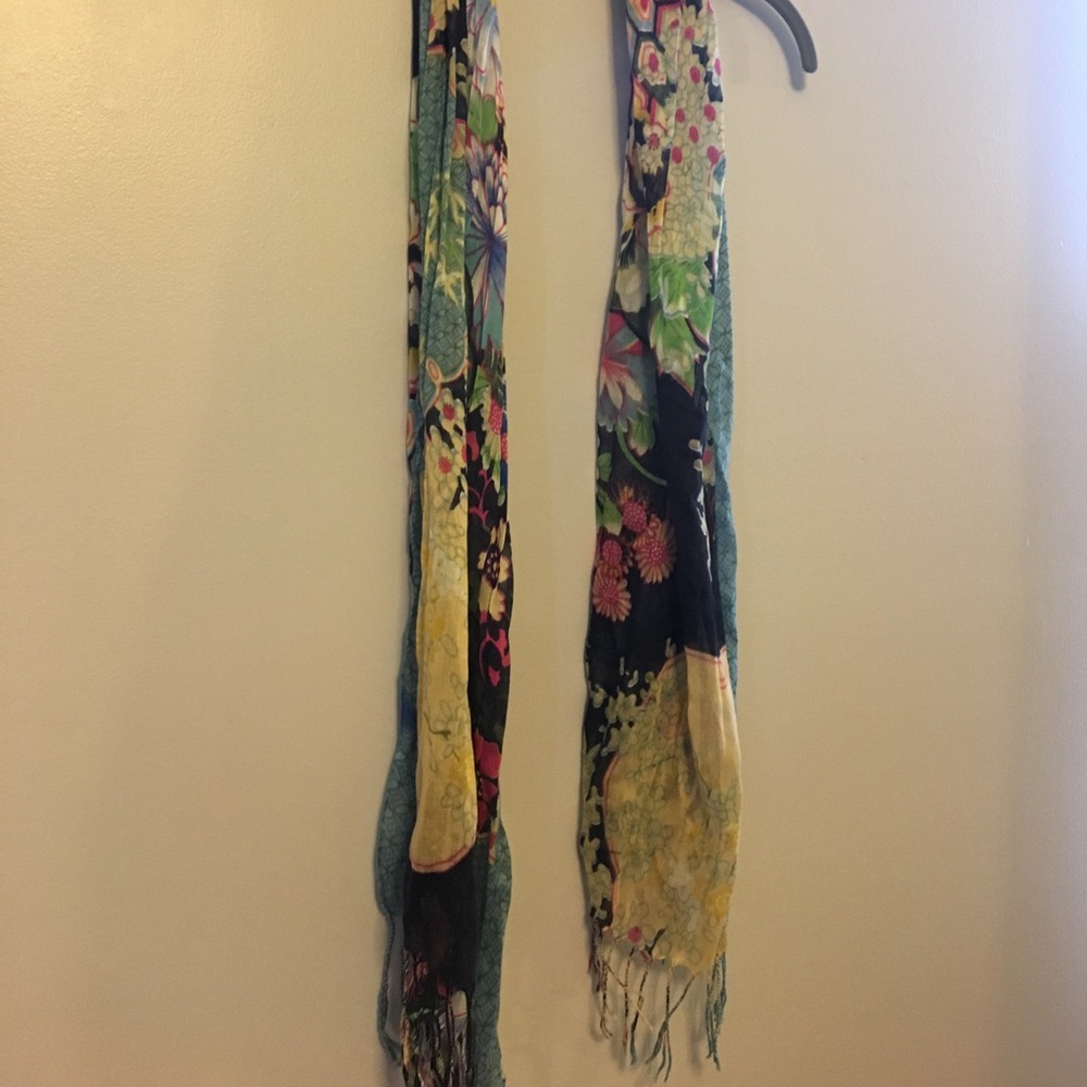 Scarf