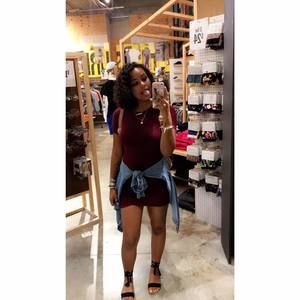 Meet your Posher, Nadya