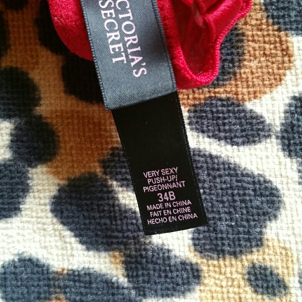 Victoria Secret Bra - Picture 2 of 2