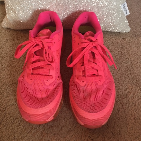 Nike Shoes - Nike Air Max