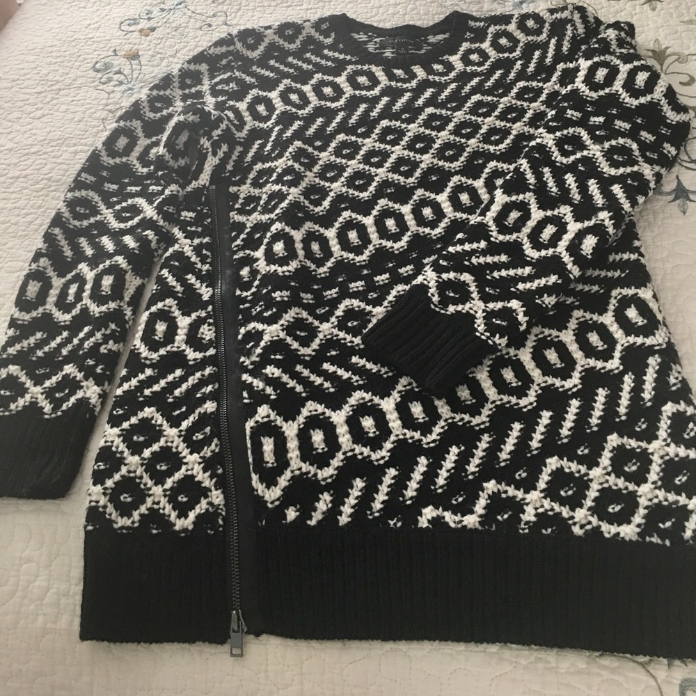 ANN TAYLOR TUNIC SWEATER- beautiful design- cute