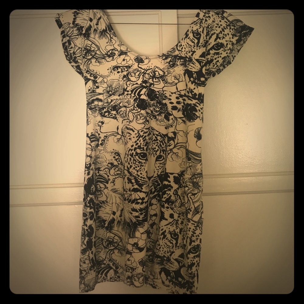 Phenomenal Leopards & Violets Stretch sexy dress