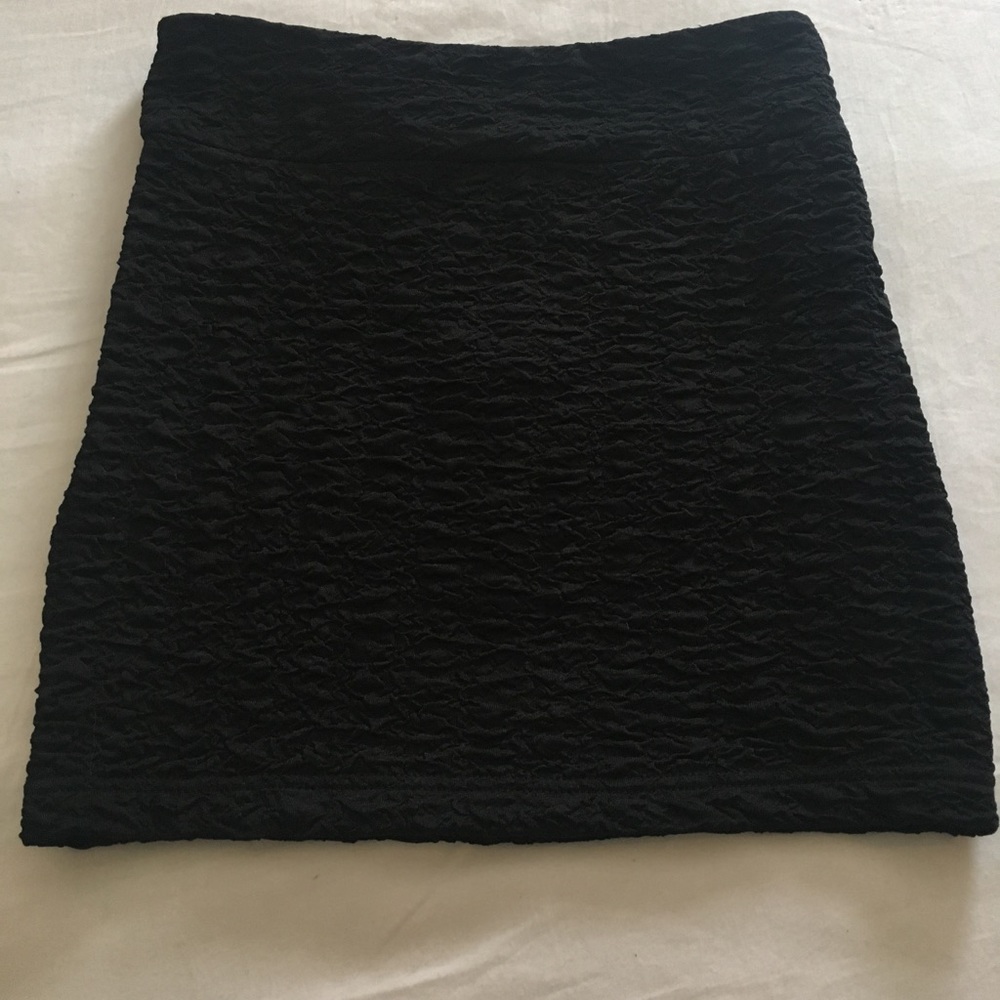 Black Scrunch Skirt Forever 21 M