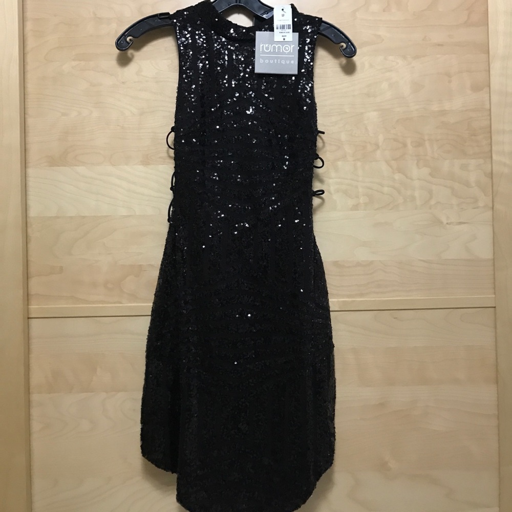 LF back sequin open side dress
