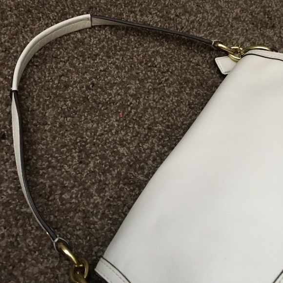 Coach shoulder bag - Picture 4 of 8