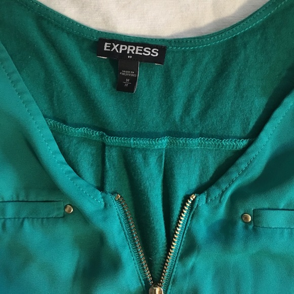 New express dress up top - Picture 2 of 3