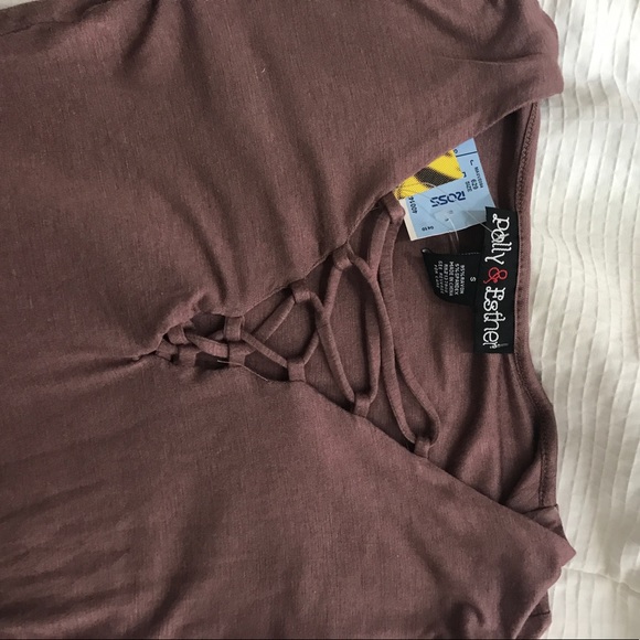 V Neck Crossover Dress - Picture 2 of 3