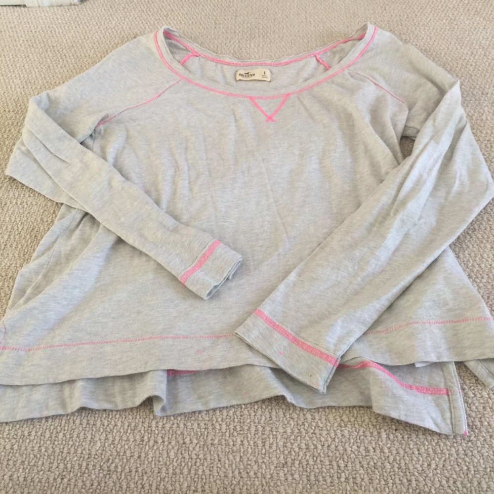 Hollis tee shirt