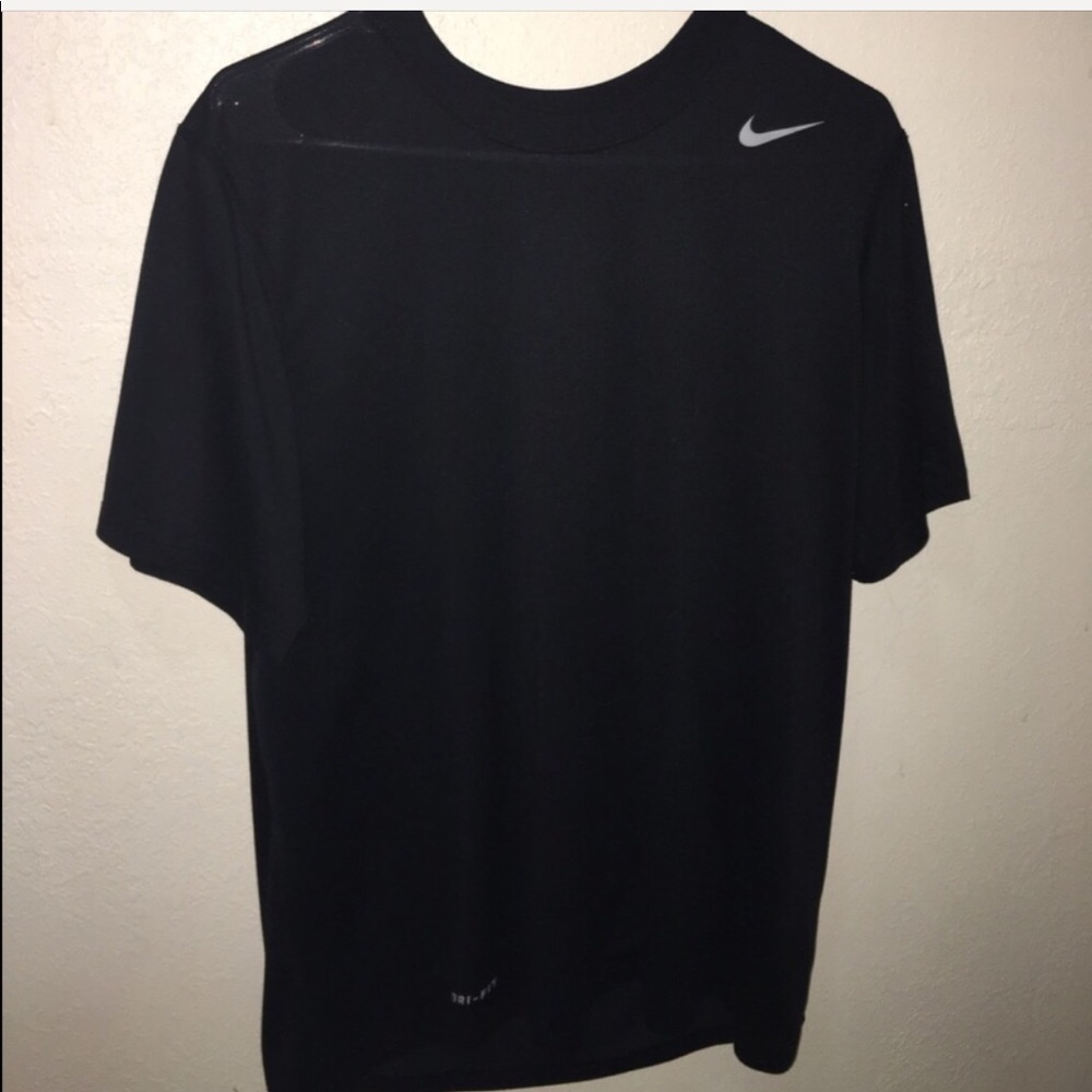 NIKE DRI FIT TEE!