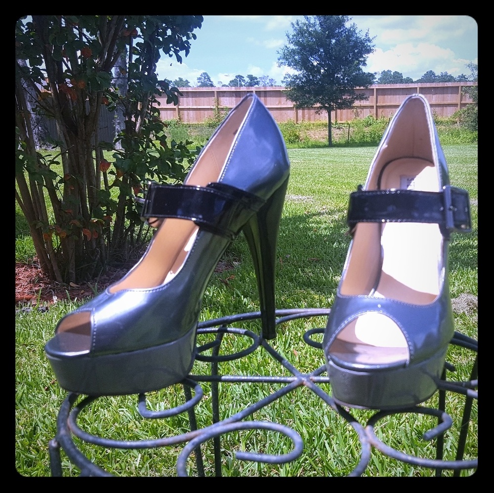 Sassy 👠 Steve Madden Open-toe Platform Mary Janes