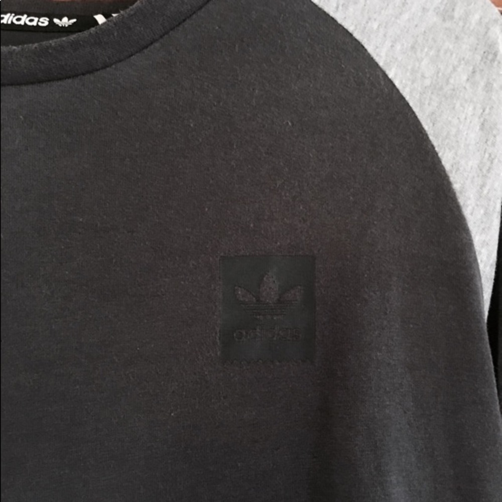 🎉SALE🎉Adidas Originals Climalite Shirt - Picture 3 of 4