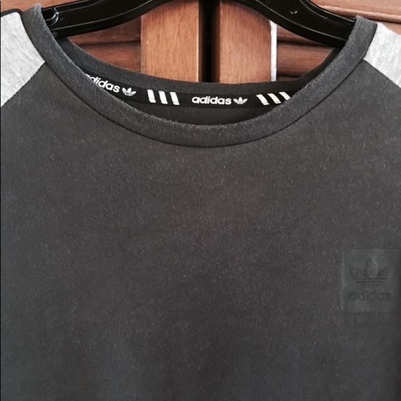 🎉SALE🎉Adidas Originals Climalite Shirt - Picture 2 of 4