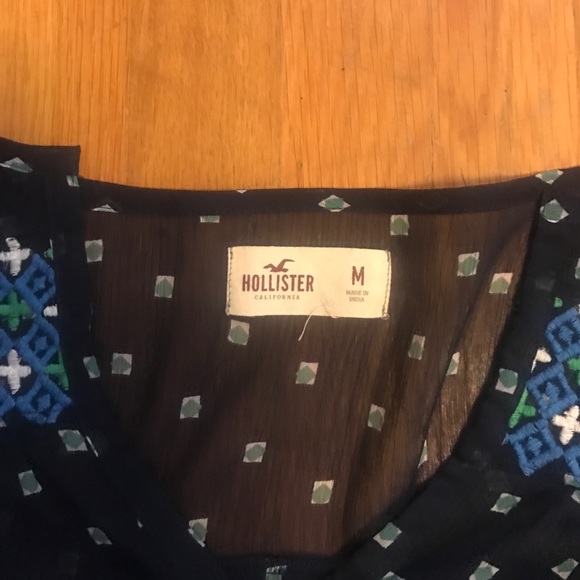 Hollister Blouse- Women's Medium - Picture 5 of 7
