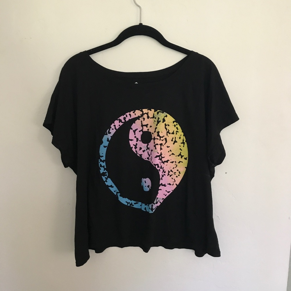 Ying yang black crop top