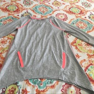 Long sleeve shirt with pockets