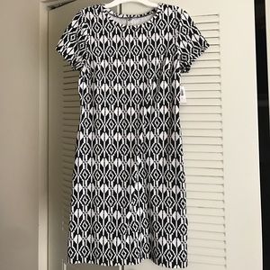 Old Navy patterned dress