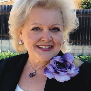 Meet your Posher, Phyliss rose